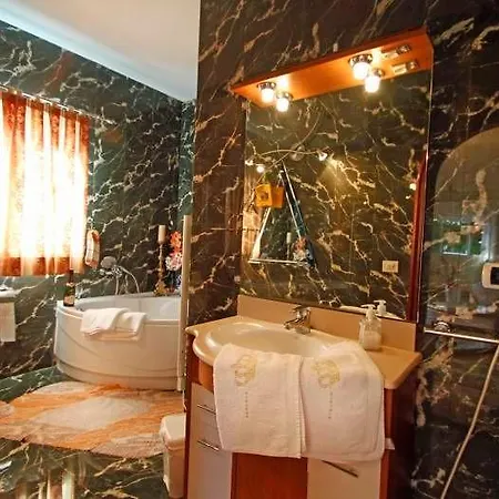 Edle Ferienwohnung In Bergnahe - F0175 - #92251 Apartmán